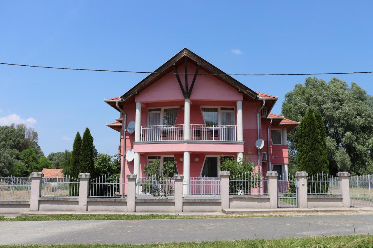 Liget Apartmanház Kehidakustány Esterno foto