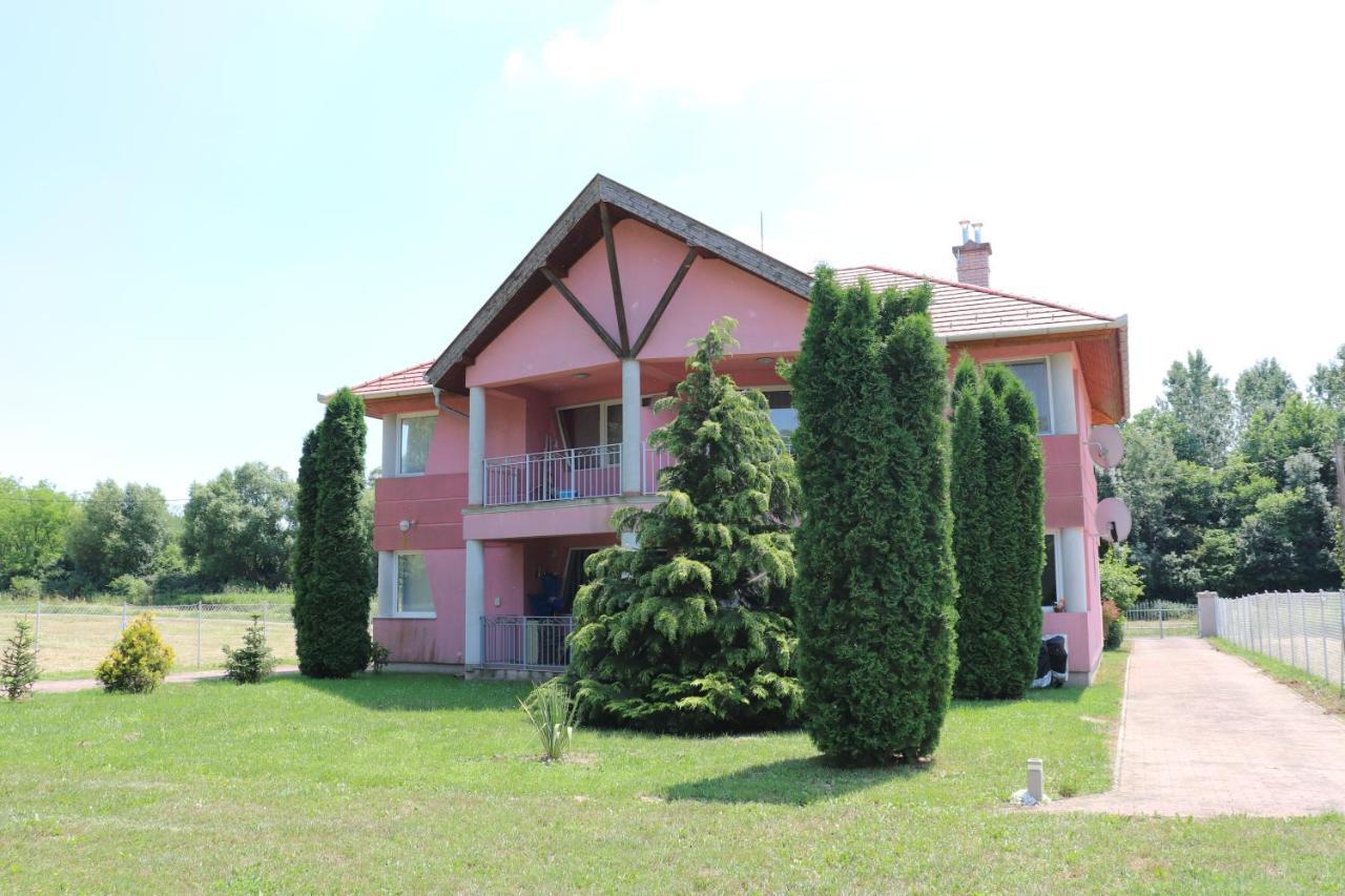 Liget Apartmanház Kehidakustány Esterno foto