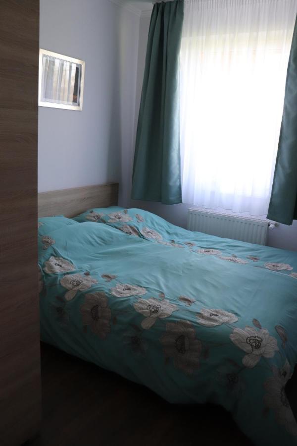 Liget Apartmanház Kehidakustány Esterno foto