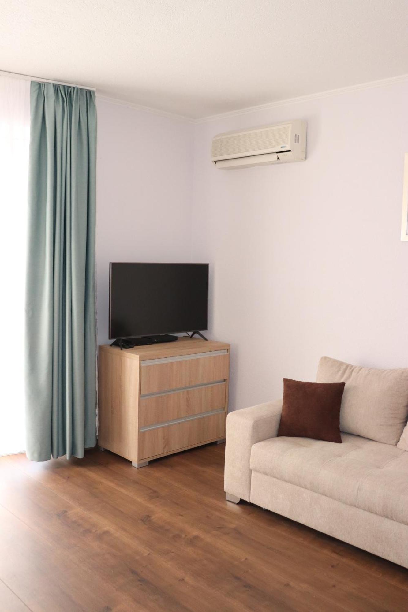 Liget Apartmanház Kehidakustány Esterno foto